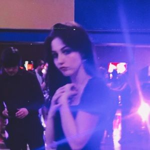 Meet your Posher, Violet